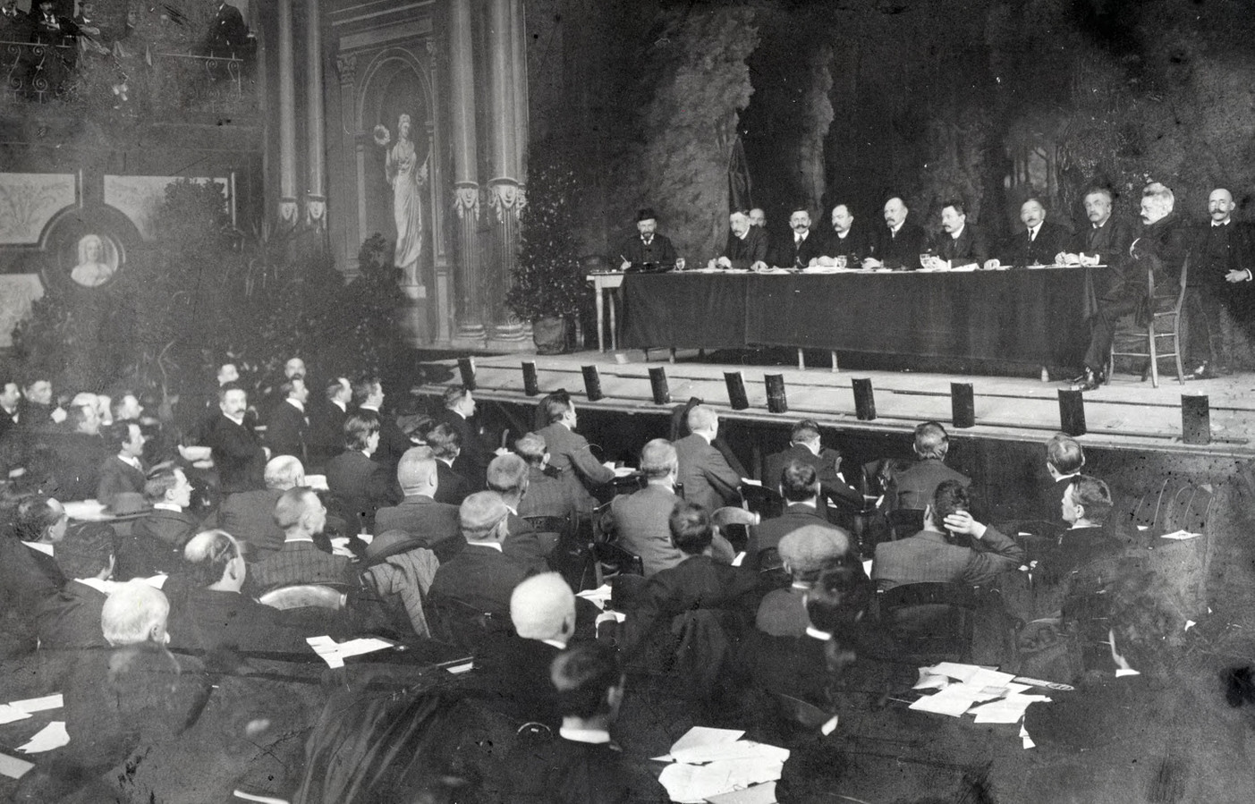 Socialisten, communisten en fascisten, ze wisten de oudste concertzaal