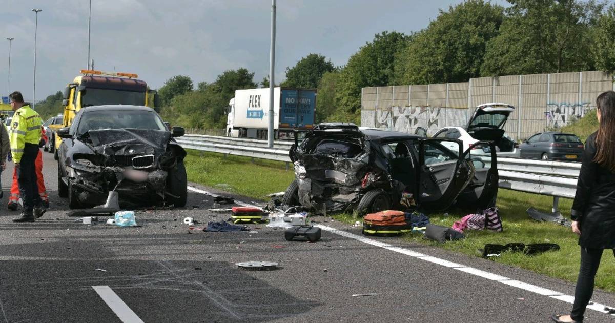 A58 richting Tilburg dicht door ernstig ongeval.
