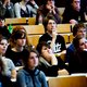 Blijkt Engelstalig onderwijs nu toch echt nadelig voor studieresultaten?