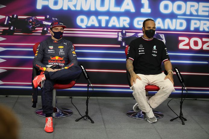 Max Verstappen en Lewis Hamilton.