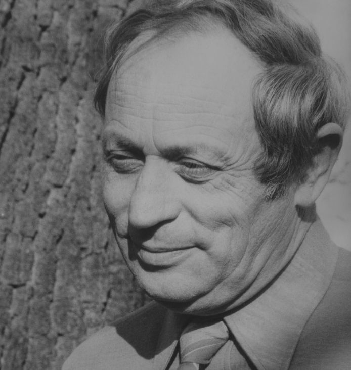 De Confrérie Gerard Vermeersch schrijft om de 2 jaar een schrijfwedstrijd uit, afwisselend voor monoloog en column.