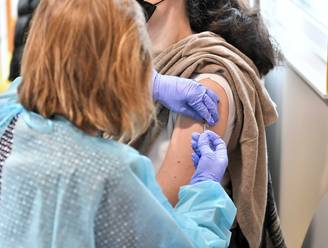 LIVE | De Jonge snapt verzet tegen vaccins niet, Suriname houdt vast aan avondklok 