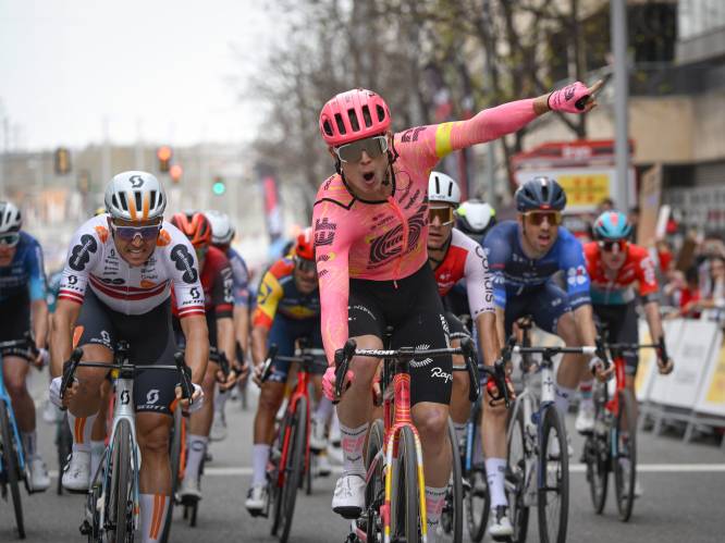 Marijn van den Berg sprint in Ronde van Catalonië naar eerste zege van het seizoen