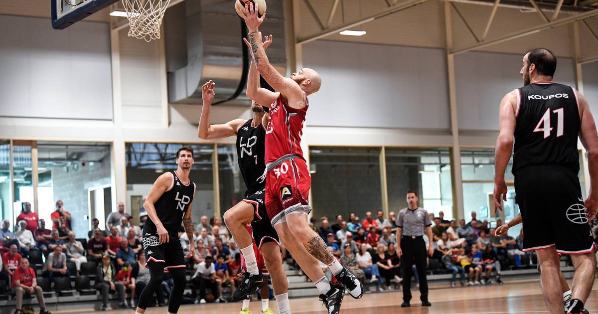 Onder ruime belangstelling wint Antwerp Giants op fandag tegen