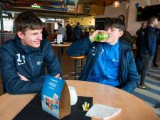Hoe houd je jeugd weg van biertap in voetbalkantine? ‘Vroeger aftrappen en eerder naar huis’