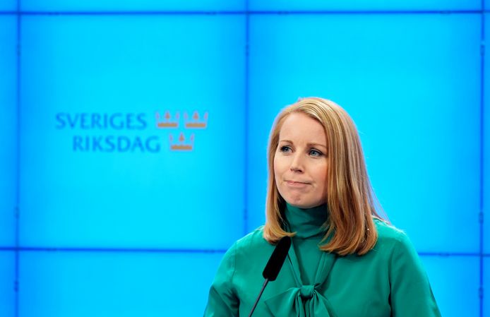 Annie Lööf van de Centrumpartij is bereid Löfven te steunen.