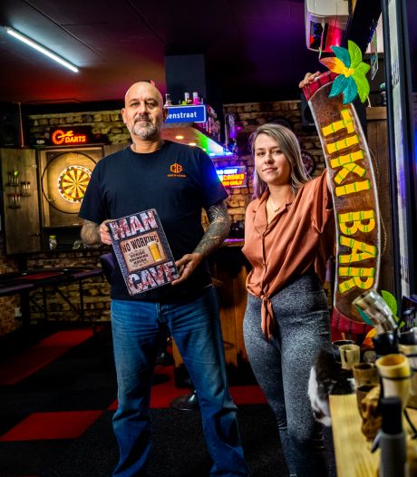 Deze mensen vermaken zich ook in de lockdown: ze chillen in hun eigen bar of pubercave