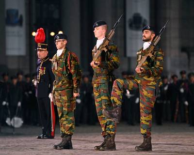 Prins Gabriël benoemd tot gids van zijn peloton: zowat hele familie aanwezig op openingsceremonie militaire school