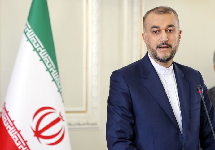 Iraanse Minister van Buitenlandse zaken Hossein Amir-Abdoulahian tijdens een persconferentie in Teheran op 6 juli 2022.