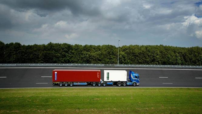 ‘Zijn de extra lange vrachtauto’s een mislukking geworden?’