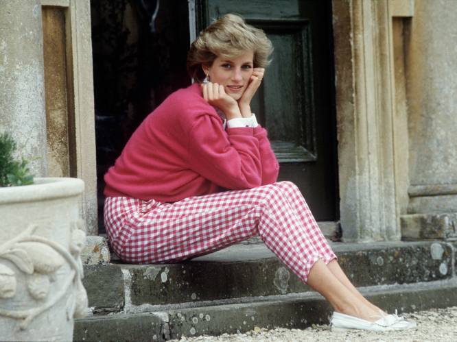 Van een privékok tot helikopterrit: zo verblijf je in het ouderlijk huis van prinses Diana