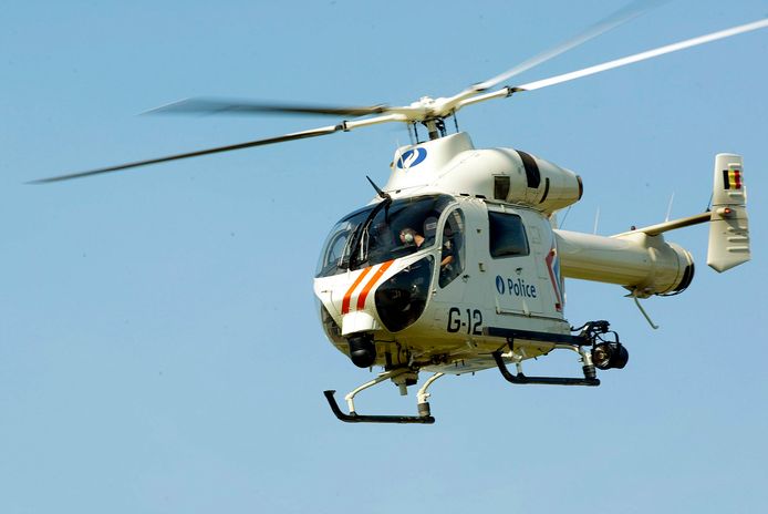 De verdachte van de sackjacking in Asse, een jongeman uit de provincie Luik, kon ingerekend worden met behulp van een politiehelikopter. (Archieffoto)