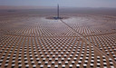 China is de belangrijkste producent ter wereld van zonnepanelen, en gebruikt ze zelf ook volop.