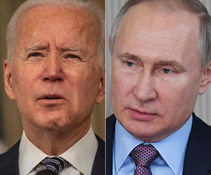 De Amerikaanse president Joe Biden (links) en zijn Russische ambtgenoot Vladimir Poetin (rechts).