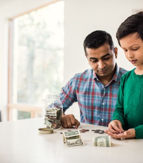 ‘Of je slim met geld om kunt gaan, heeft niets te maken met je intelligentie’