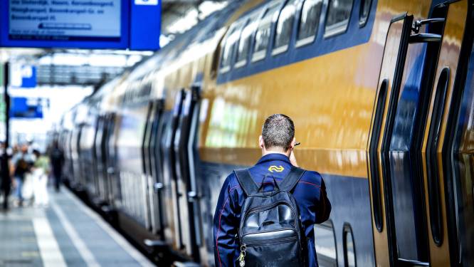 Acties op het spoor dreigen: reiziger mogelijk dupe van conflict tussen NS en bonden