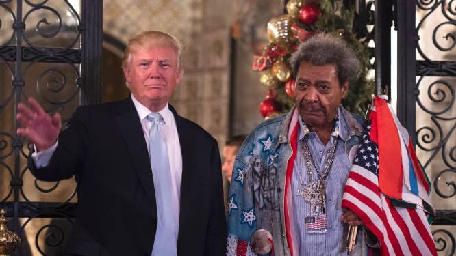 Ex-president Trump commentator bij boksduel Holyfield (58)