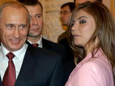 L'UE envisage d’inscrire Alina Kabaeva, la “petite amie secrète de Poutine” sur la liste des sanctions: que risque-t-elle?