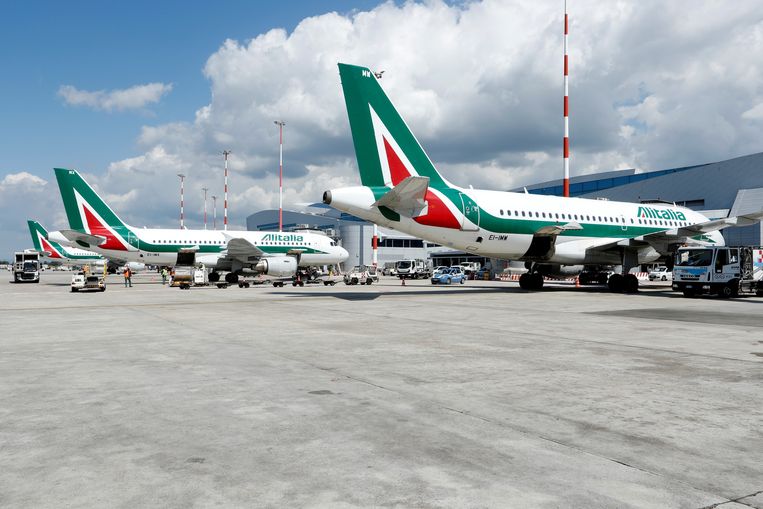 Gli aiuti di Stato (900 milioni) per Alitalia erano illegali, ma a un pollo pelato non si strappano piume