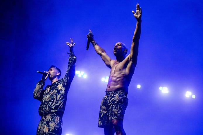 The Opposites tijdens hun optreden op de eerste dag van Lowlands.