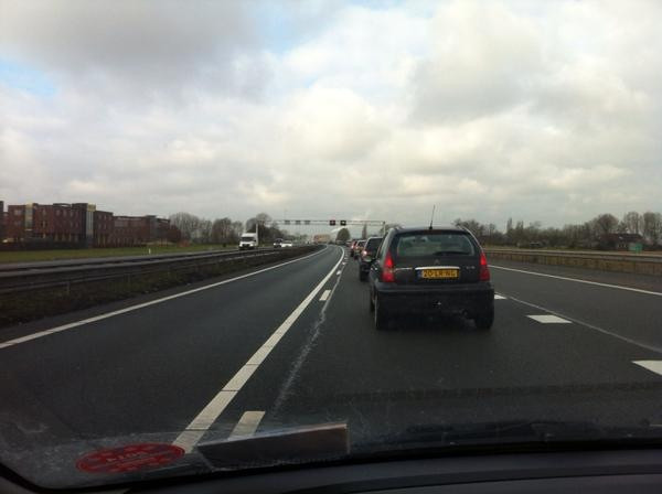 File Op A12 Richting Arnhem Na Ongeluk Ter Hoogte Van Zevenaar Foto Gelderlander Nl