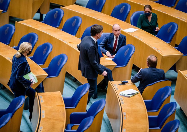 Opinie ‘Nergens staat dat de leider van de grootste partij ook formateur of premier wordt’