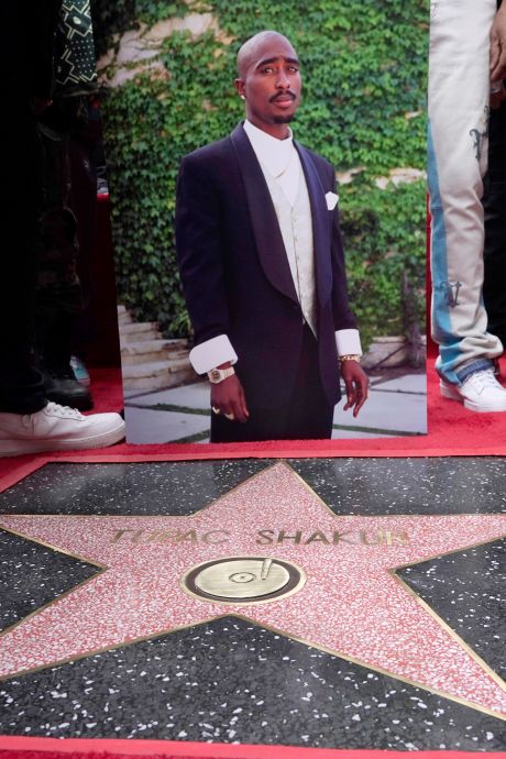 Plus de 25 ans après sa mort, Tupac reçoit son étoile à Hollywood