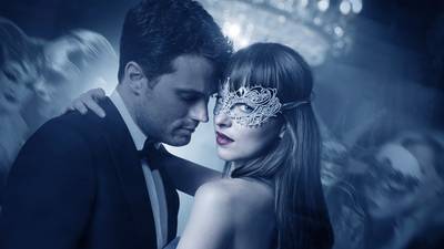 Hordes vrouwen willen naar Fifty Shades Freed bij Ladies Night