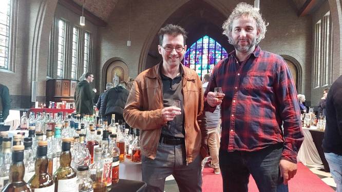 Gunter en Christophe organiseren derde Lievegems whiskyfestival: “Hoe meer soorten je leert kennen, hoe meer je beseft dat je er niets van kent”