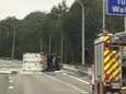 Brusselse ring afgesloten nadat chemisch product uit gekantelde vrachtwagen lekt