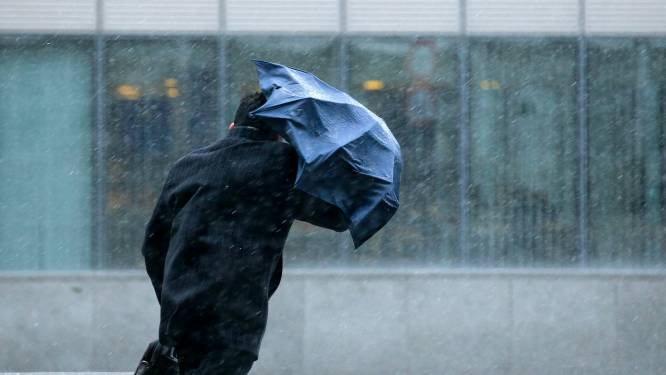 Zomertijd? Mooi weer blijft uit, komend weekend natter en kouder