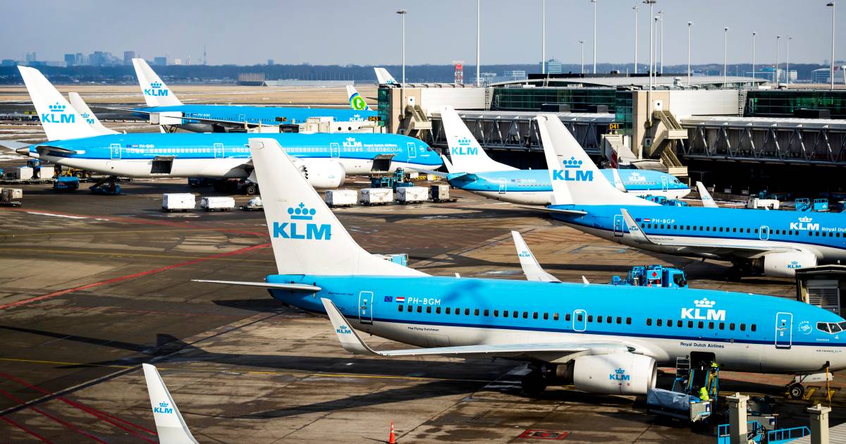 KLM doet alle vluchten naar Milaan en Napels in de ban Economie AD.nl