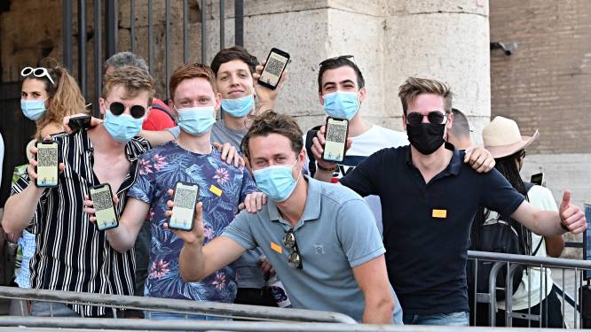 Op vakantie tijdens de pandemie: ‘QR-code? Niet nodig hoor, u ziet er zo gezond uit’
