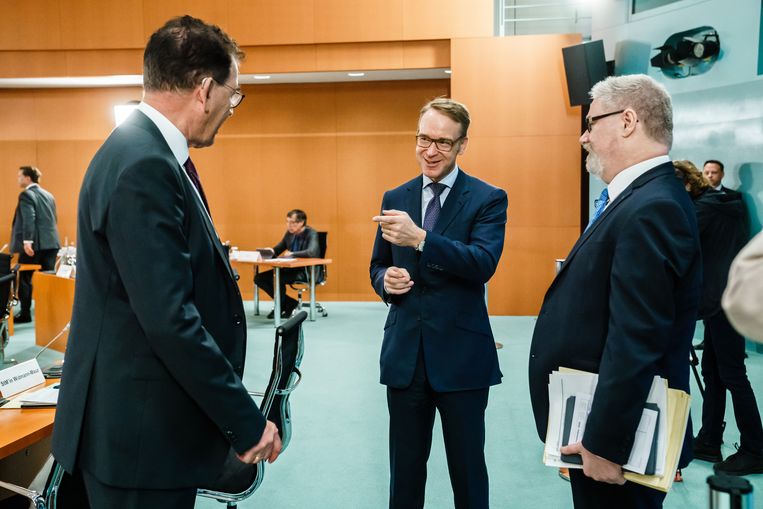 Bundesbank-baas Jens Weidmann (m.). Beeld Getty Images