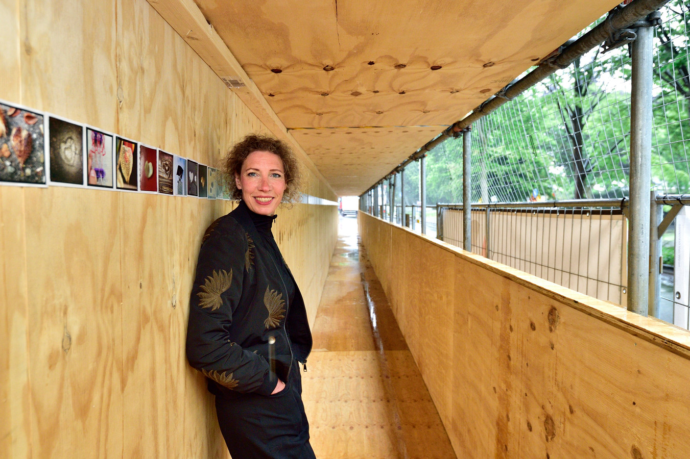 Hartjes van poep, aardappels of schelpen: Wendy toont ze nu alle 400 in een  tunnel van liefde | Foto | destentor.nl