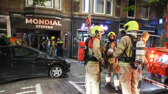 Vuurwerk naar binnen gegooid bij woning in Rotterdam, gezin bevrijd vanaf balkon