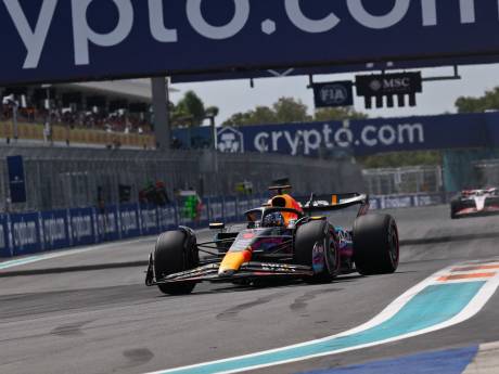 Verstappen wint in Miami na indrukwekkende inhaalrace vanaf P9