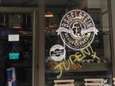 "Juden" tagué sur la vitrine d'un restaurant parisien
