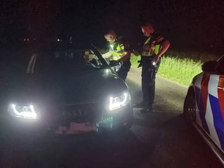 Politie vindt in Someren dronken man slapend in zijn auto en ziet hem daarna toch weer rijden