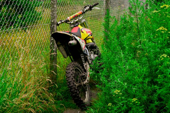 Crossmotoren en quads hebben geen kans meer op de heide en andere natuurgebieden rondom Oirschot. De gemeente gaat verbodsborden plaatsen en strenger handhaven. (Stockfoto)