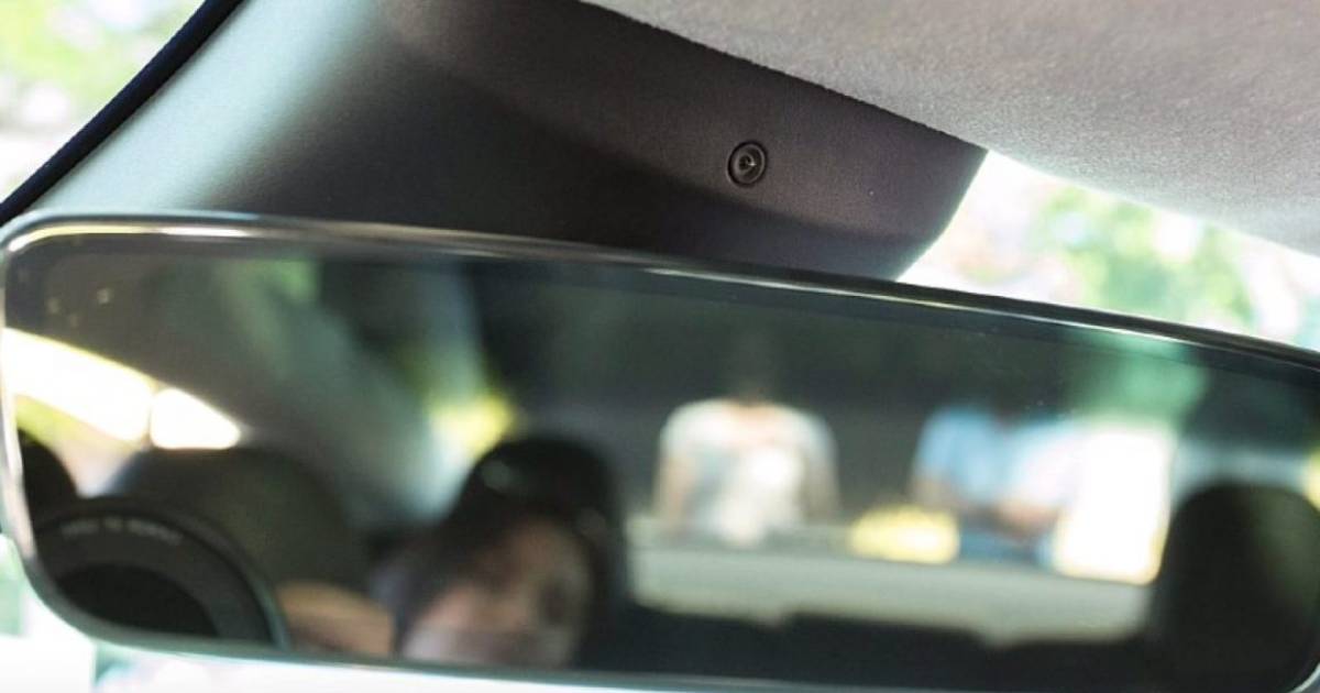 Pourquoi les conducteurs de Tesla feraient mieux de cacher la caméra  “secrète” de leur voiture, Monde