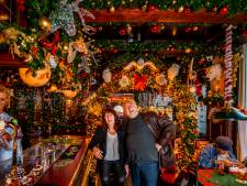 Nachtenlang doorhalen om de ballen op te hangen: café De Grootste Slok is klaar voor de kerst