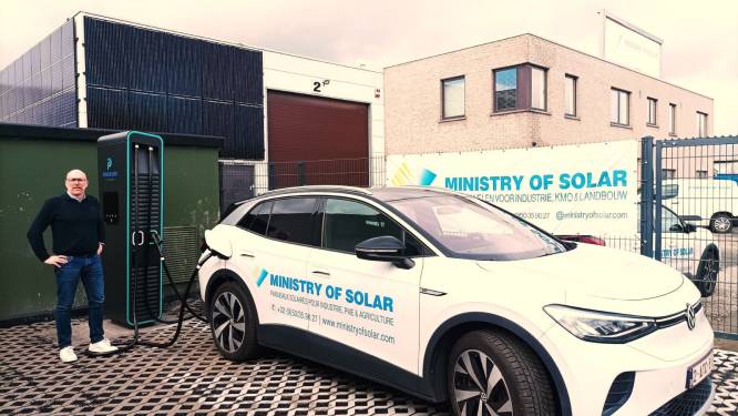 Iedereen kan zijn elektrische wagen opladen aan snellader Ministry of Solar
