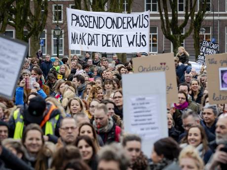 Interne crisis bij onderwijsvakbond AOb voorlopig gesust, reorganisatie van tafel  