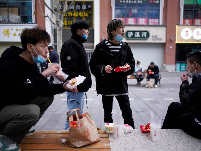 Lockdown in Wuhan gedeeltelijk opgeheven: normale leven kan (voorzichtig) hervatten