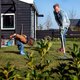 Nu Nederland gedwongen thuisblijft, wordt er ijverig geklust en getuinierd