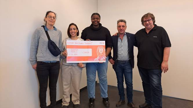 Molenbeek Rebels ontvangt 3.000 euro van Dilbeekse serviceclub