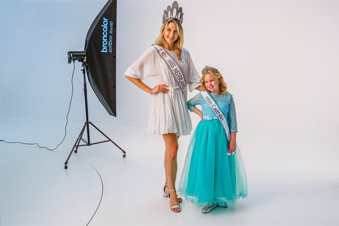 Miss Nederland Denise Speelman met Caithlin.