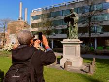 Het Rotterdamse beeld van Erasmus is exact 400 jaar oud: ‘Wie 'm ooit neergezet heeft is in nevelen gehuld’