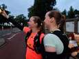 Bikkels Ilona en Valerie gaan 160 kilometer hardlopen (in twee dagen!) voor wensambulance 